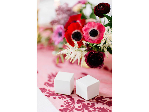 Square boxes for guests white - 10 pcs.