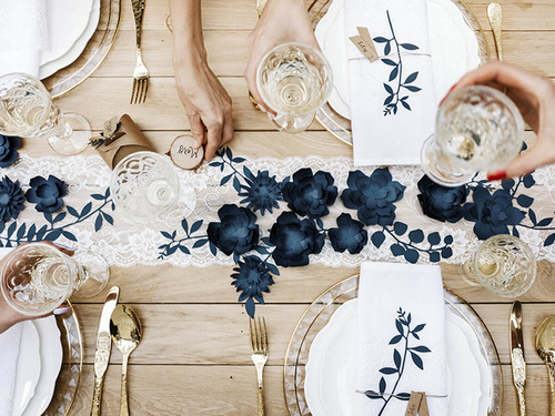Decoration lace runner - 9 m - 1 piece.