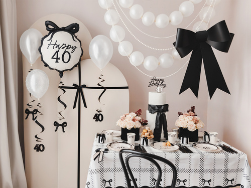 Talerzyki papierowe na urodziny Happy Birthday z kokardką  - 24 cm - 6 szt.