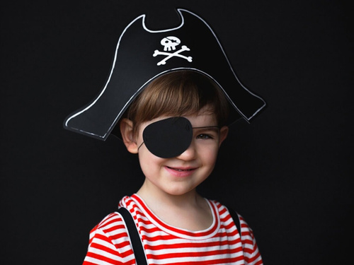 Pirate hat with eye patch - 1 piece.