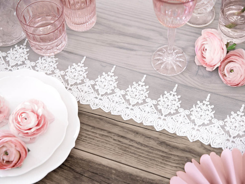 Decoration lace runner - 9 m - 1 piece.