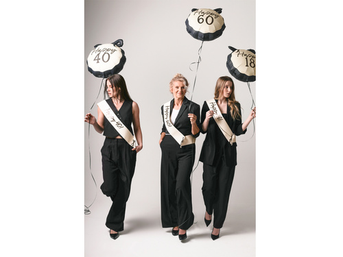 Foil balloon with bow Happy "60" - 47,5 x 45 cm - 1 pc.
